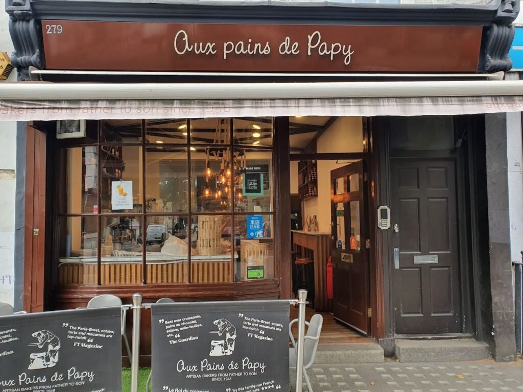 Aux Pains de Papy Bakery in London