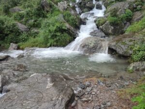 Hike to Bangoru Waterfalls