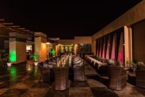 T3 Roof Top - Rooftop Cafe in Gomti Nagar, Lucknow