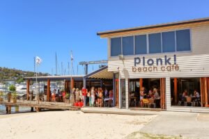 plonk cafe